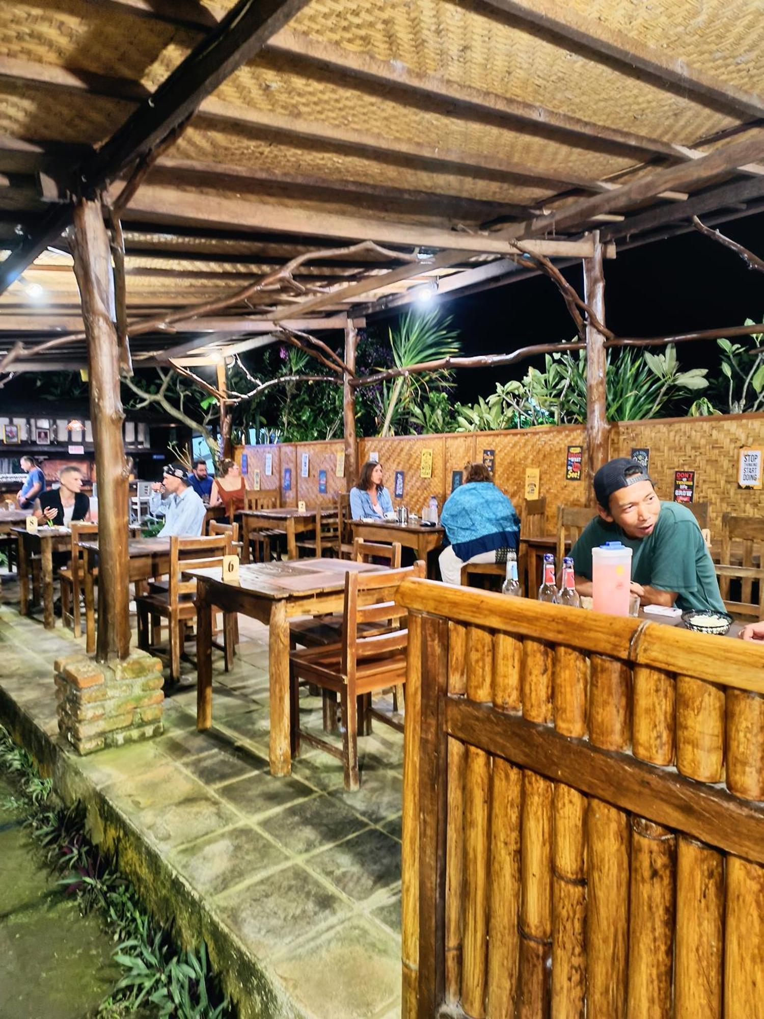 Made Oka Budget Room Munduk Exterior foto
